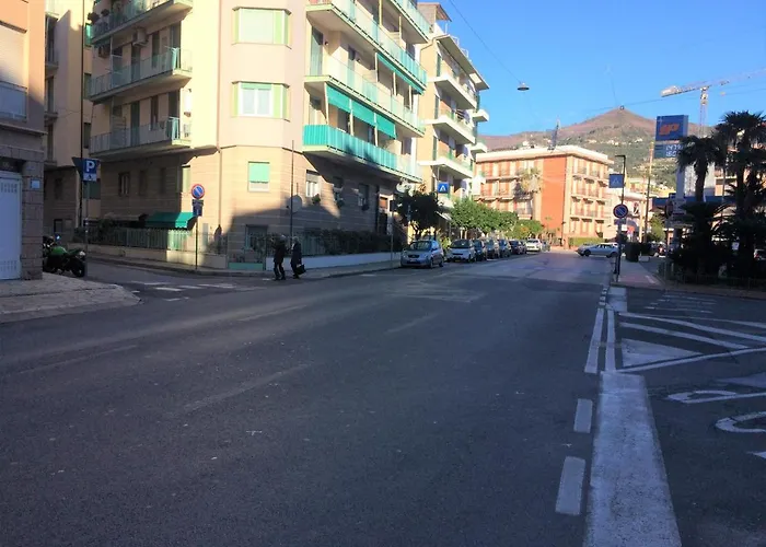 Apartment Trilocale Ristrutturato A 200m Dal Mare:vinci246
